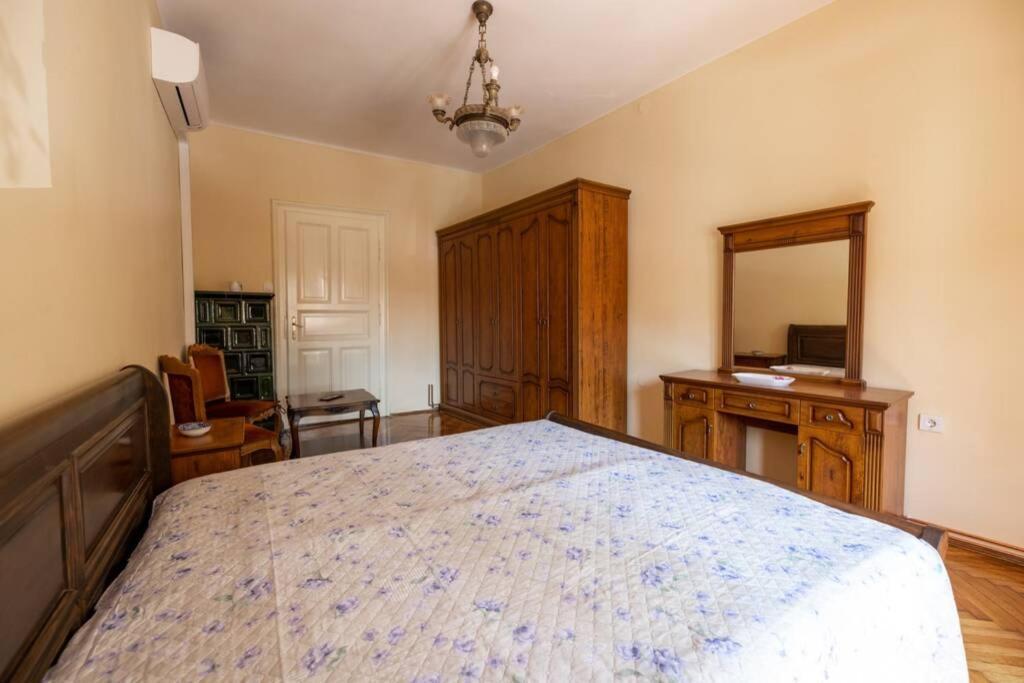 Apartman Gaudeamus Lägenhet Varaždin Exteriör bild